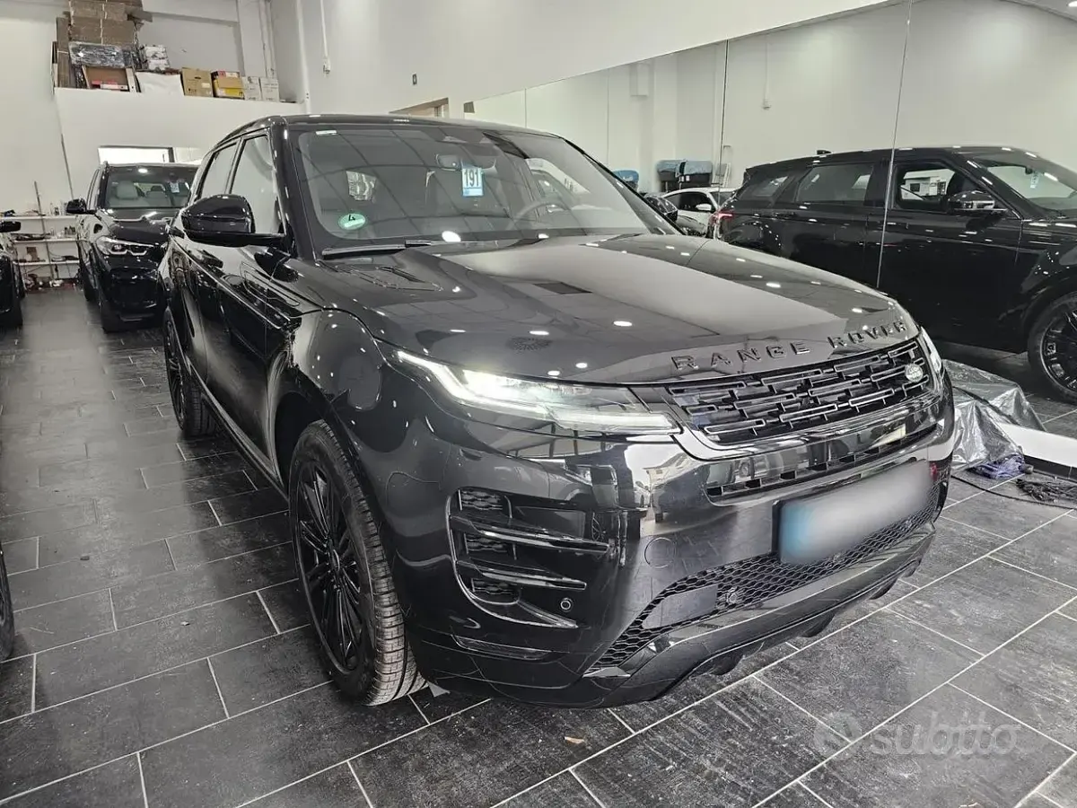 Usata Land Rover Range Rover evoque SE Dynamic 204 CV (150 kW) 2024 Nero SUV
