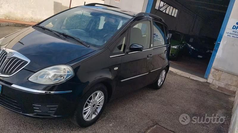 Usata Lancia Musa 77 CV (56 kW) 2010 Nero Monovolume