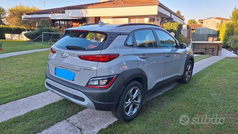 Usata Hyundai Kona 120 CV (88 kW) 2023 Grigio SUV