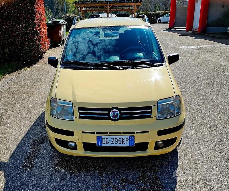 Usata Fiat Panda Dynamic 59 CV (43 kW) 2007 Giallo Utilitaria