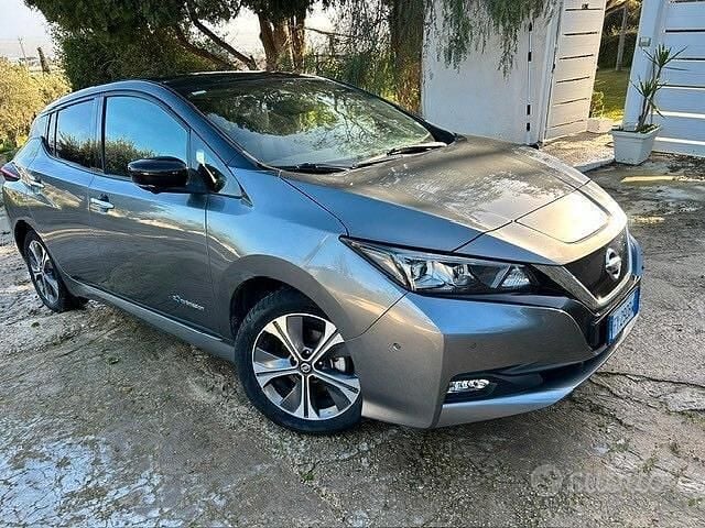 Usata Nissan Leaf 89 kW (122 CV) 2020 Grigio Utilitaria