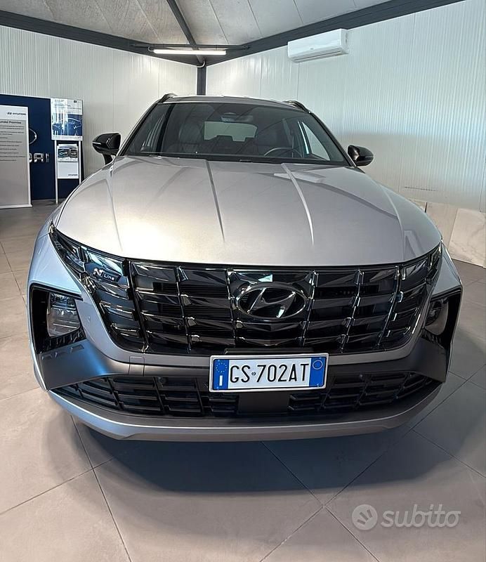 Argento Usata 2024 Hyundai Tucson N Line SUV | 29.900 € (Buon prezzo) - Immagine 1/4