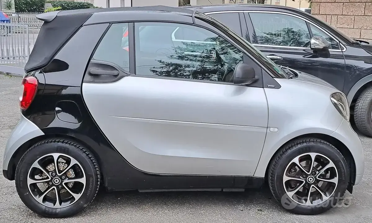 Usata Smart ForTwo Cabrio 71 CV (52 kW) 2017 Grigio Cabrio