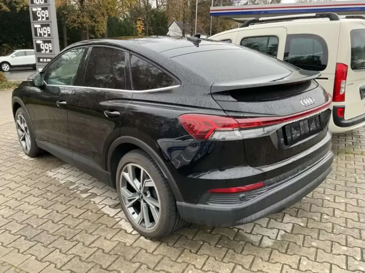 Usata Audi Q4 e-tron 69 kW (95 CV) 2022 Nero SUV
