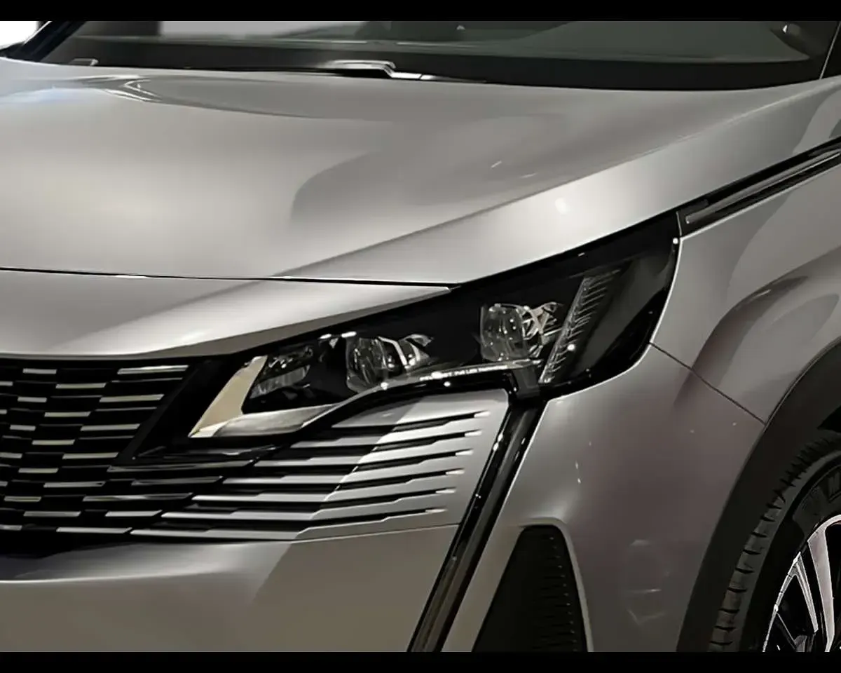 Usata Peugeot 3008 GT 131 CV (96 kW) 2024 Grigio artense  metallizzato SUV