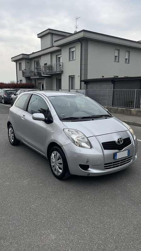 Usata Toyota Yaris 65 CV (47 kW) 2008 Utilitaria