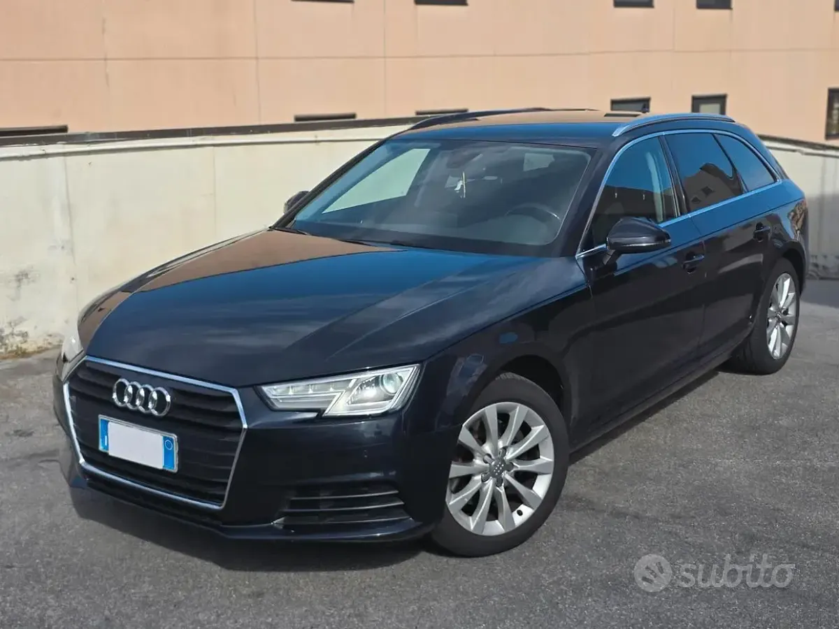 Usata Audi A4 Business 150 CV (110 kW) 2017 Blu Station wagon