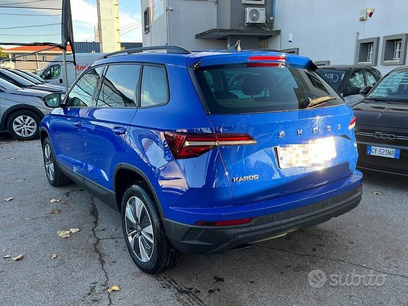 Usata Skoda Karoq Executive 116 CV (85 kW) 2023 Blu metallizzato SUV