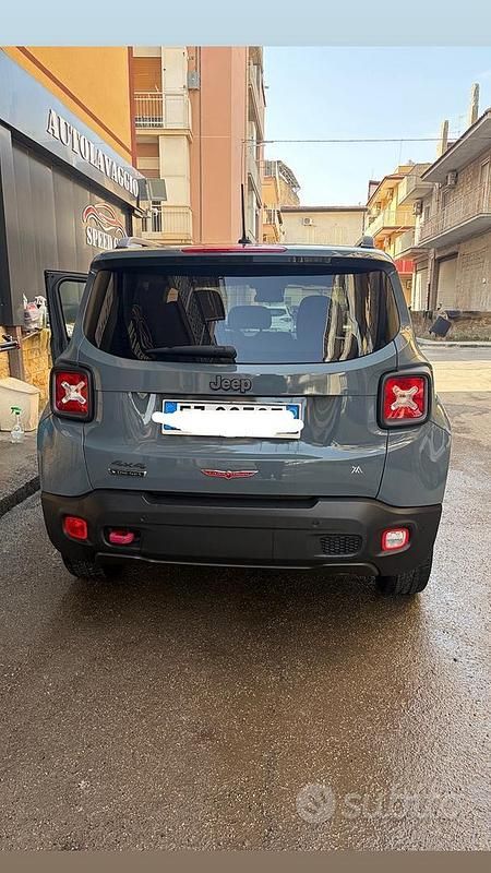Usata Jeep Renegade Trailhawk 170 CV (125 kW) 2015 SUV