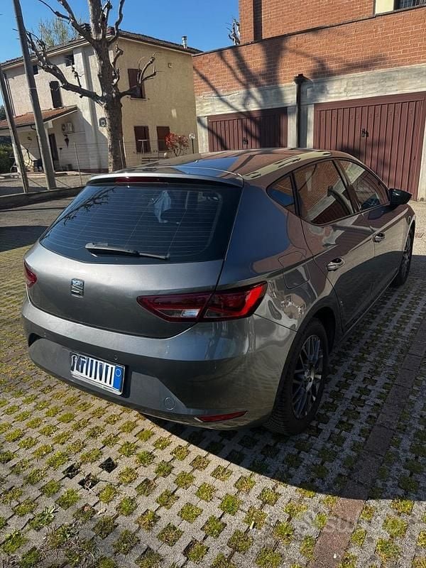 Usata Seat Leon 110 CV (80 kW) 2016 Berlina