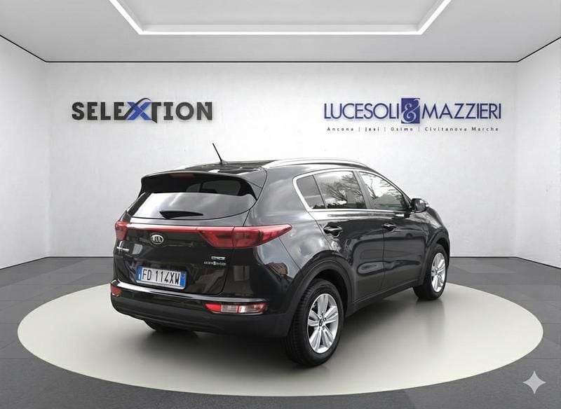Second-hand Kia Sportage 116 CP (85 kW) 2016 Negru SUV
