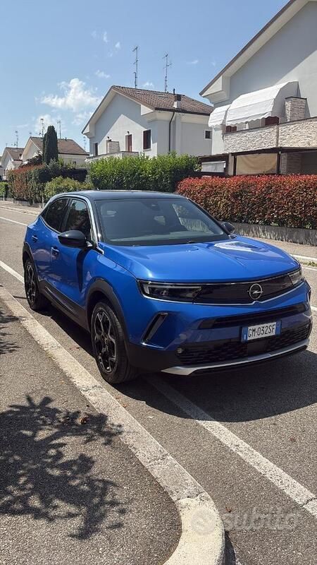 Usata Opel Mokka Ultimate 131 CV (96 kW) 2023 Blu/azzurro SUV