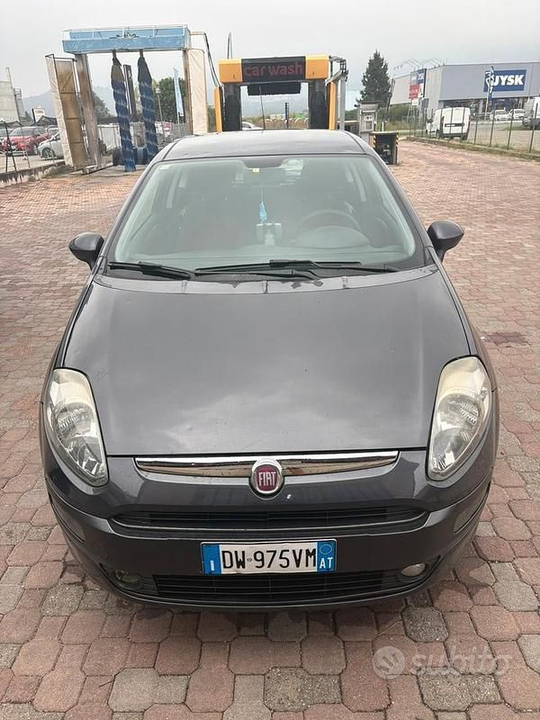 Usata Fiat Punto Evo Dynamic 78 CV (57 kW) 2009 Nero Utilitaria