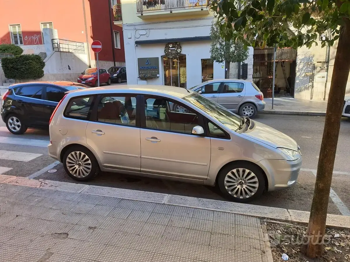 Usata Ford C-MAX 145 CV (106 kW) 2008 Monovolume