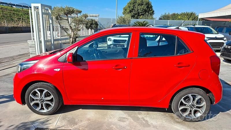 Usata Kia Picanto Style 66 CV (48 kW) 2020 Rosso Utilitaria
