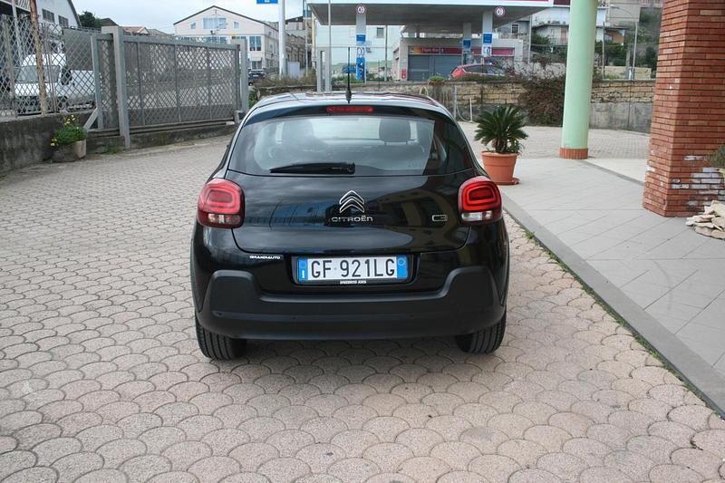 Usata Citroën C3 Shine 102 CV (75 kW) 2021 Nero Utilitaria