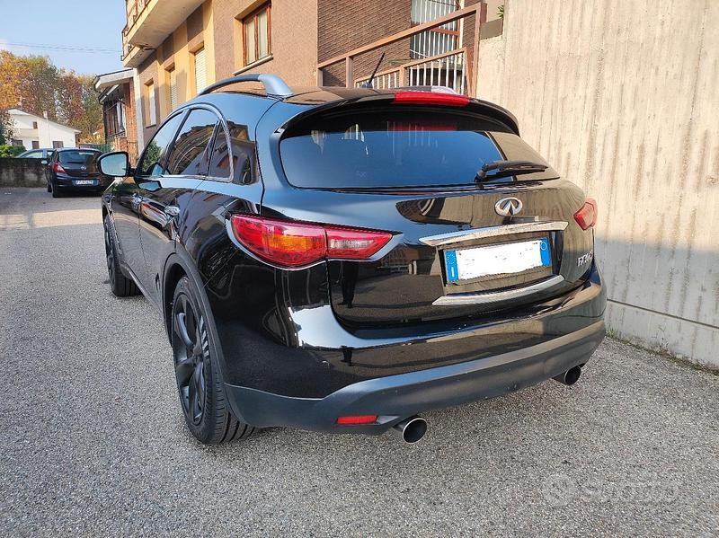 Usata Infiniti Fx30 238 CV (175 kW) 2010 Nero SUV