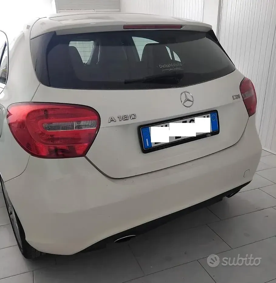 Usata Mercedes A180 Executive 109 CV (80 kW) 2015 Bianco Berlina