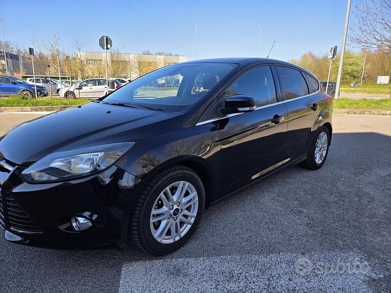 Usata Ford Focus Titanium 120 CV (88 kW) 2013 Nero Berlina