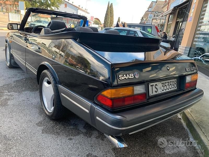 Usata Saab 900 Cabriolet 174 CV (127 kW) 1990 Nero Cabrio