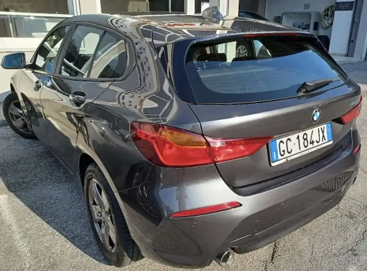 Usata BMW 116 116 CV (85 kW) 2020 Grigio Utilitaria
