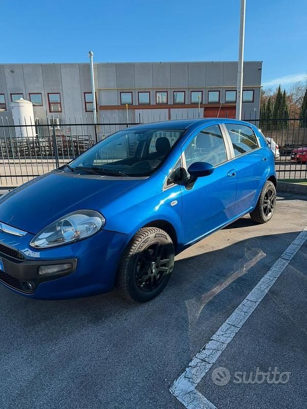 Usata Fiat Grande Punto 2011 Utilitaria