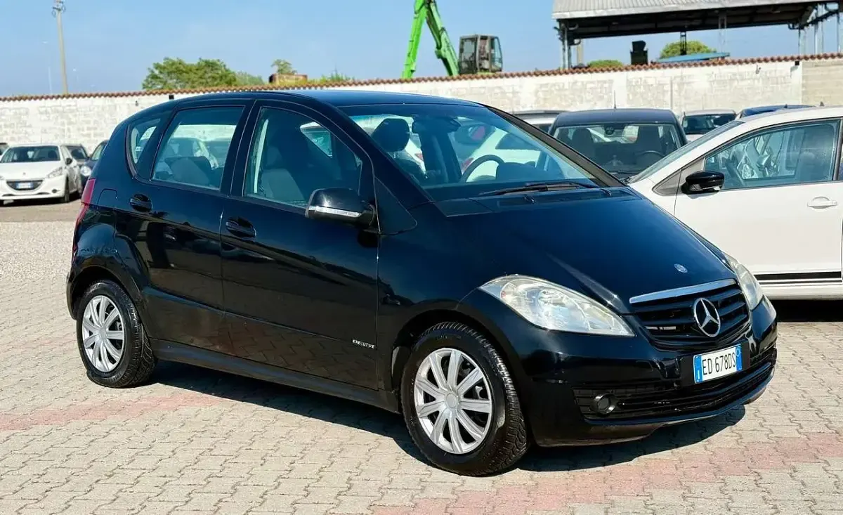 Gebraucht Mercedes A160 Avantgarde 82 PS (60 kW) 2010 Schwarz Van / Kleinbus