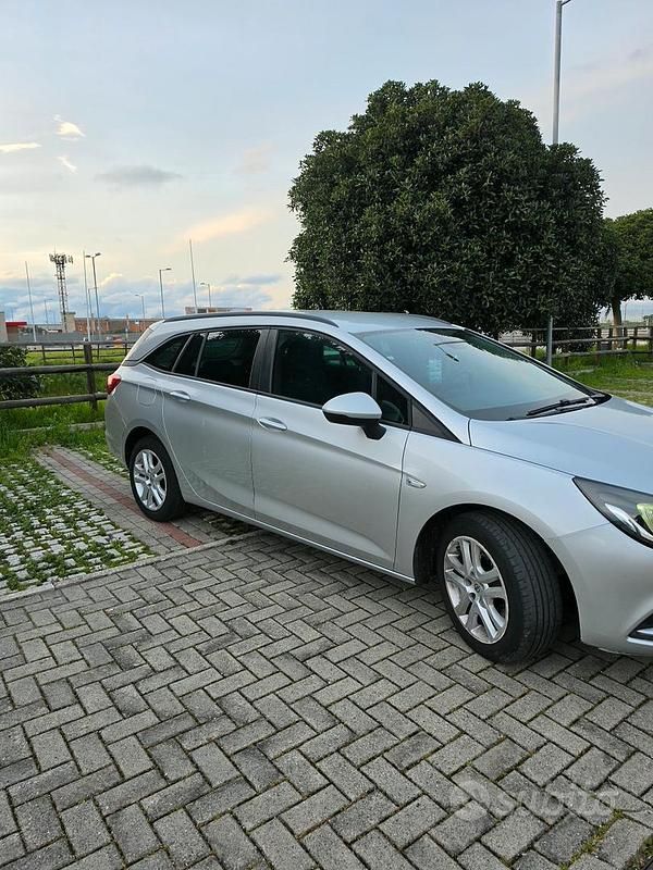 Usata Opel Astra 110 CV (80 kW) 2016 Station wagon