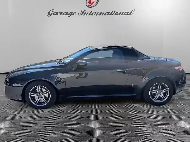 Usata Alfa Romeo Spider 185 CV (136 kW) 2007 Nero Cabrio