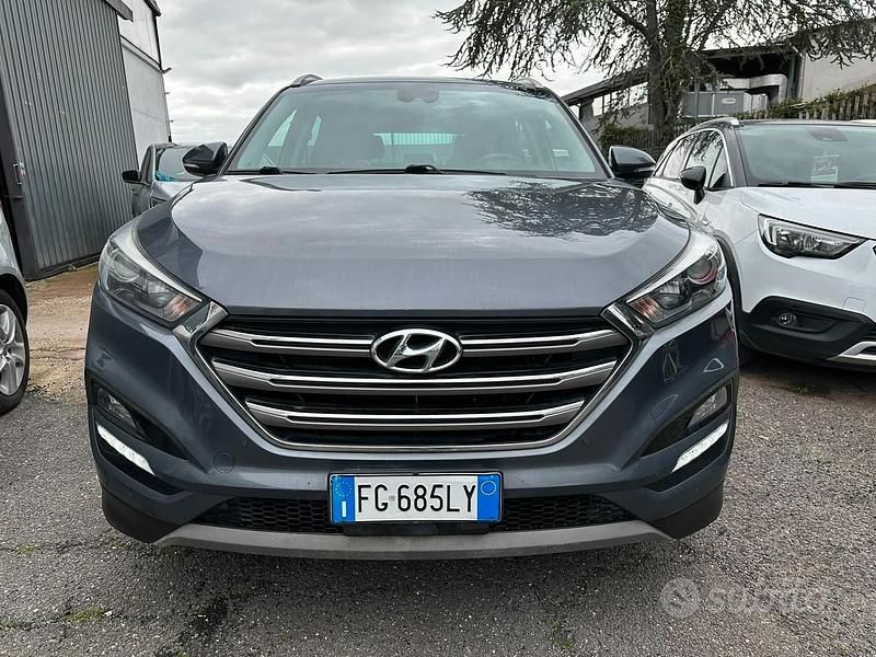 Usata Hyundai Tucson Xpossible 116 CV (85 kW) 2016 Grigio SUV