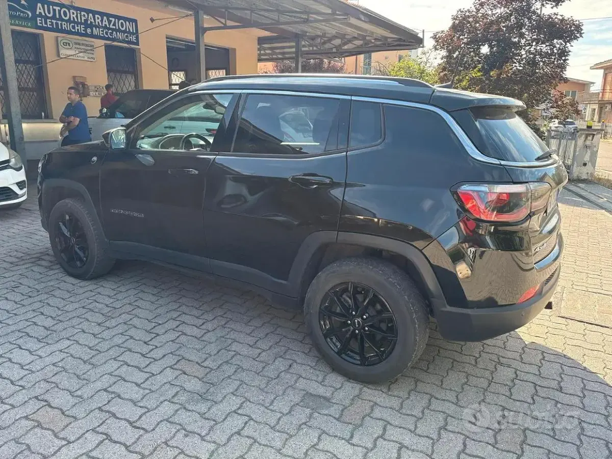Usata Jeep Compass Opening Edition 140 CV (102 kW) 2017 SUV