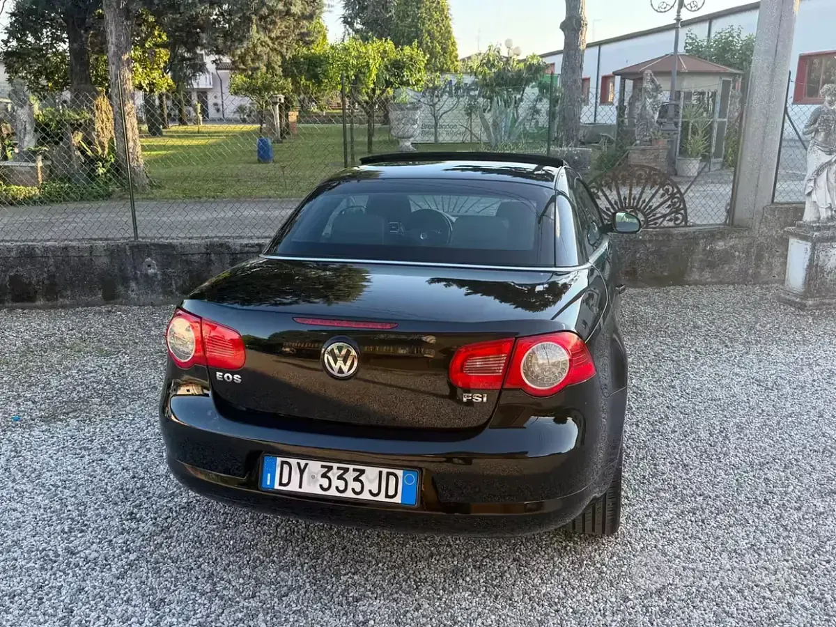 Usata VW Eos 150 CV (110 kW) 2006 Nero Cabrio