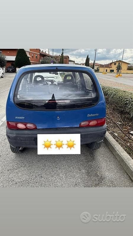 Usata Fiat 600 2004 Blu Berlina