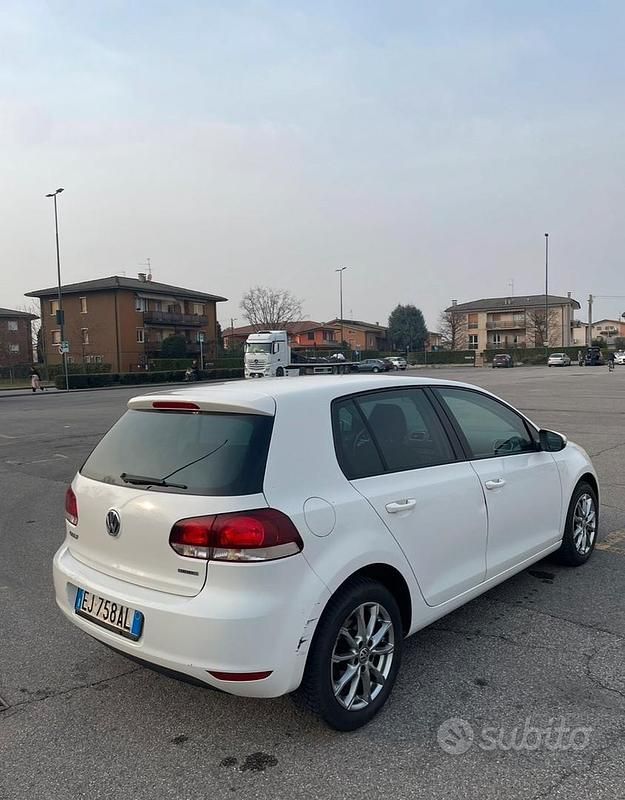 Usata VW Golf VI 102 CV (75 kW) 2011 Utilitaria