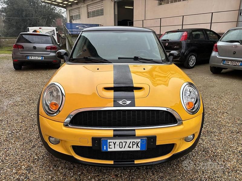 Giallo Usata 2006 Mini Cooper S Coupé Coupé | 4700 € - Immagine 1/4