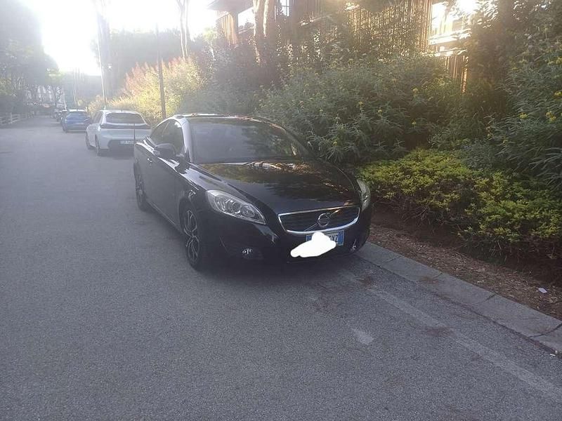 Usata Volvo C70 Momentum 150 CV (110 kW) 2013 Nero Cabrio