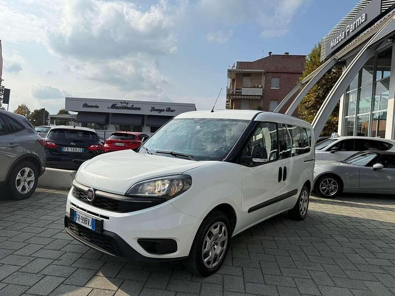 Usata Fiat Doblò Easy 120 CV (88 kW) 2018 Bianco Monovolume
