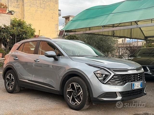Grigio Usata 2023 Kia Sportage SUV | 22.899 € (Super prezzo) - Immagine 1/4