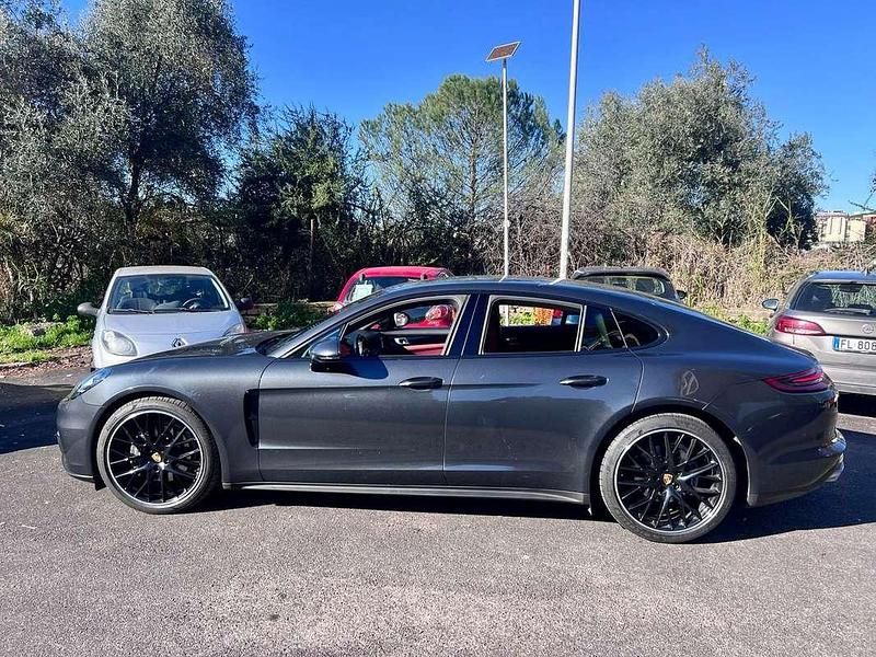 Usata Porsche Panamera 330 CV (242 kW) 2018 Berlina