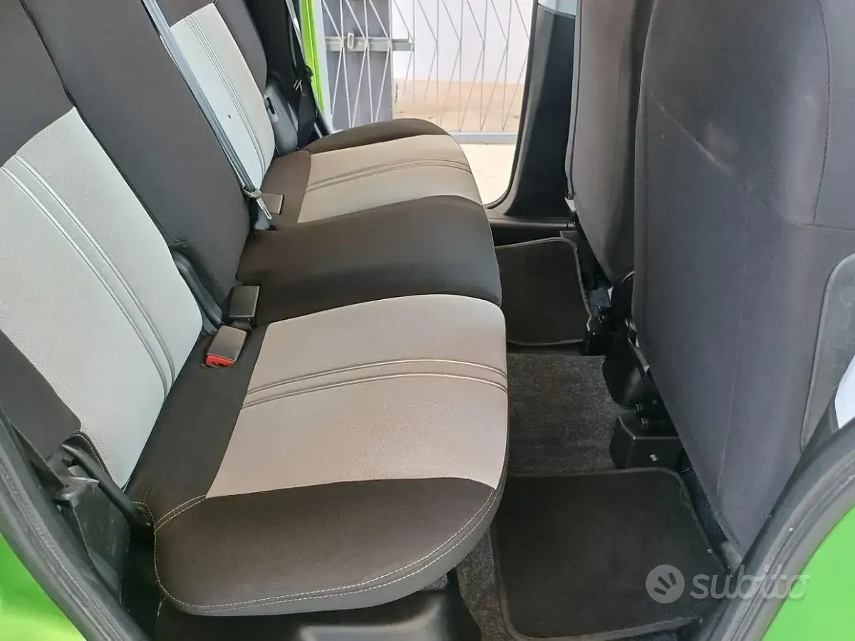 Usado Fiat Qubo Dynamic 75 CV (55 kW) 2011 Verde Monovolumen