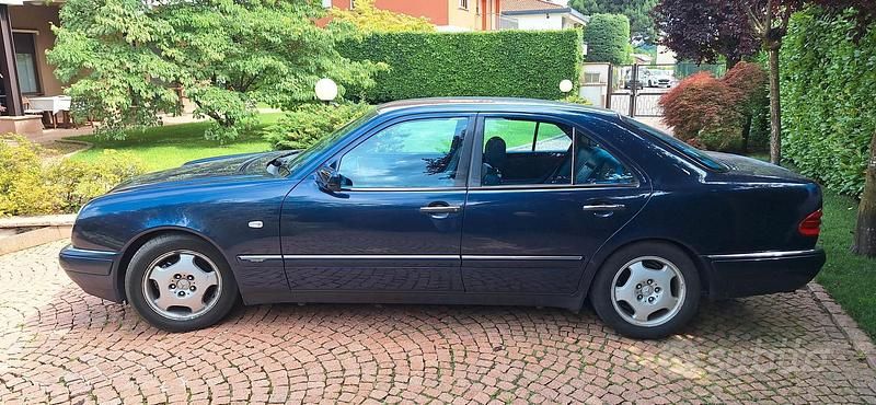 Usata Mercedes E200 136 CV (100 kW) 1996 Berlina