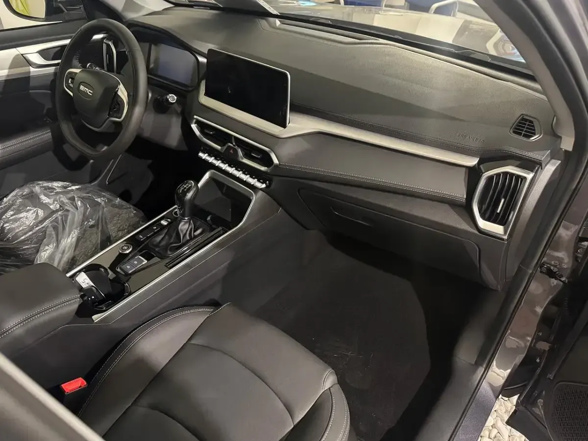 Nuova EMC SEI 112 CV (82 kW) 2026 Grigio SUV