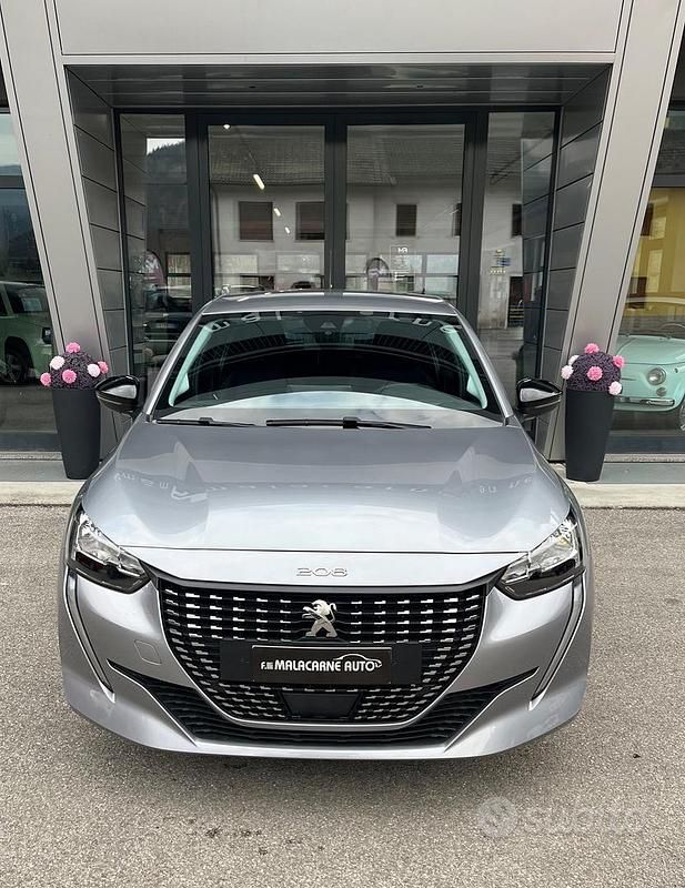 Usata Peugeot 208 Active 101 CV (74 kW) 2022 Grigio Utilitaria