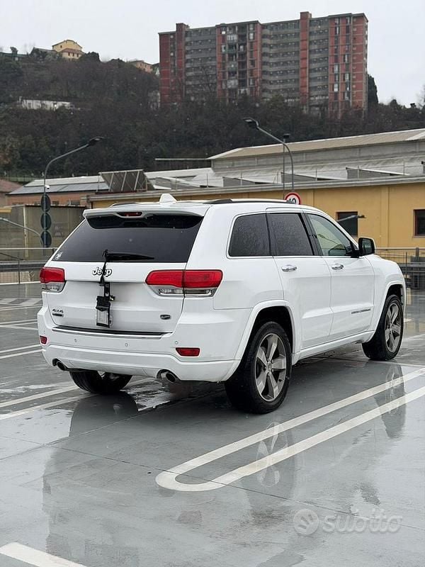 Usata Jeep Grand Cherokee Overland 241 CV (177 kW) 2015 Bianco SUV
