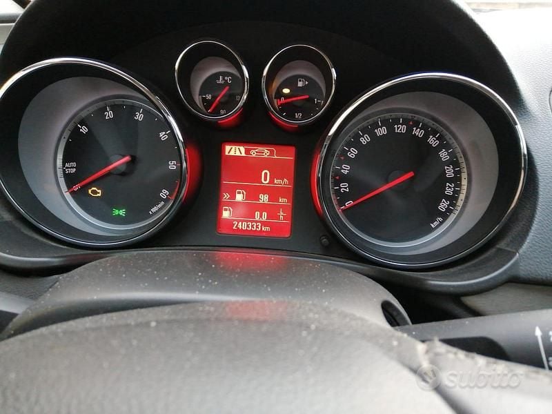 Usata Opel Insignia 2016 Grigio Station wagon