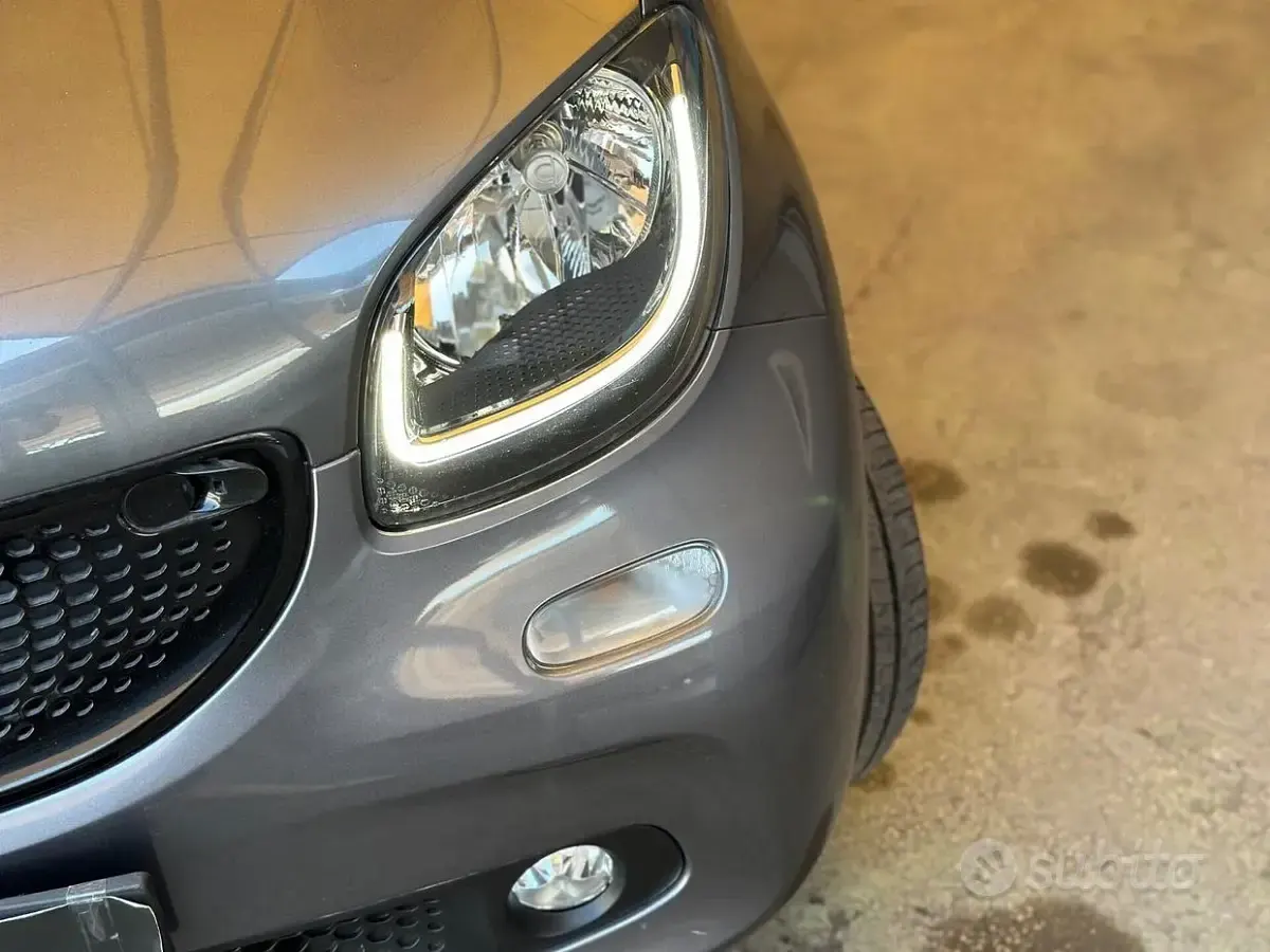 Usata Smart ForFour Edition #1 71 CV (52 kW) 2015 Grigio Utilitaria