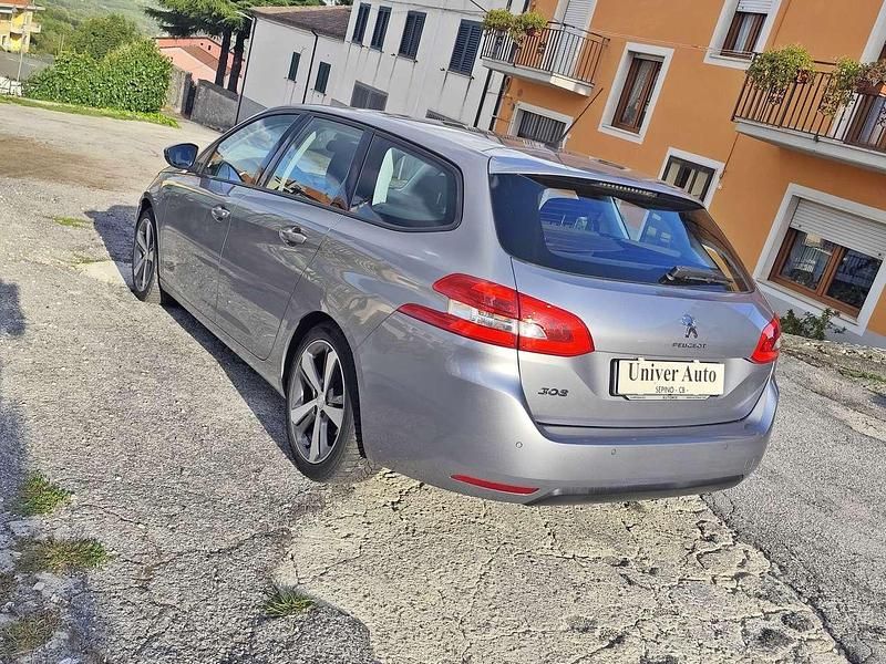 Usata Peugeot 308 Allure 131 CV (96 kW) 2018 Argento Station wagon