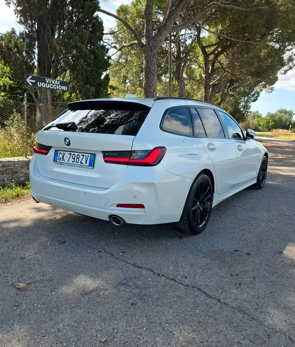 Usata BMW 318 Comfort Edition 150 CV (110 kW) 2022 Bianco Station wagon