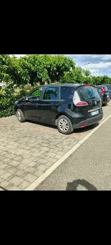 Usata Renault Scénic LIMITED 110 CV (80 kW) 2016 Monovolume