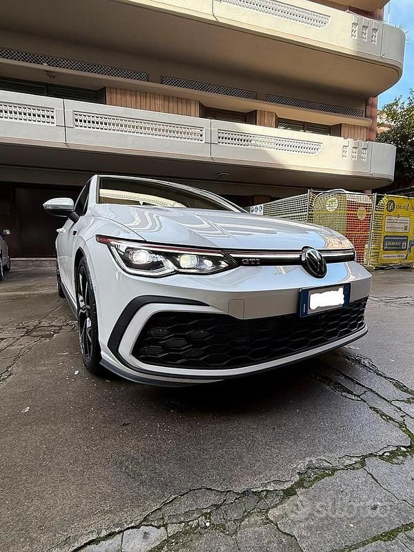 Usata VW Golf VII GTI 245 CV (180 kW) 2021 Bianco Utilitaria